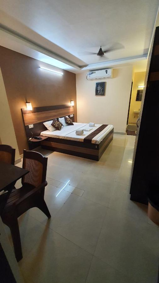 S4 Residency Hotel Csennai Kültér fotó