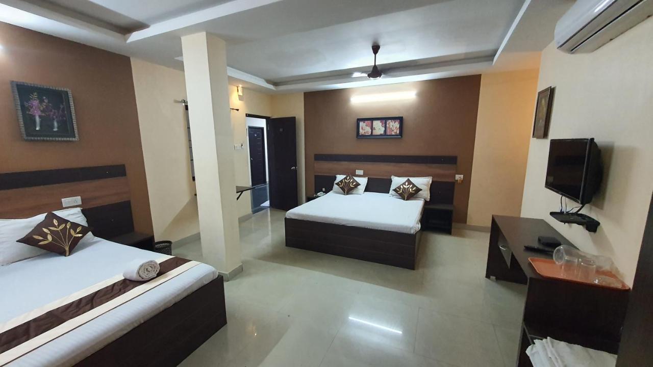 S4 Residency Hotel Csennai Kültér fotó