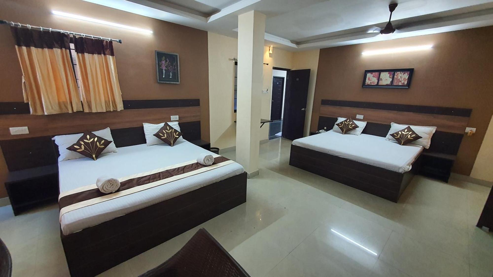 S4 Residency Hotel Csennai Kültér fotó