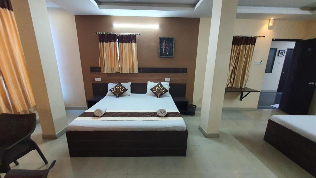S4 Residency Hotel Csennai Kültér fotó