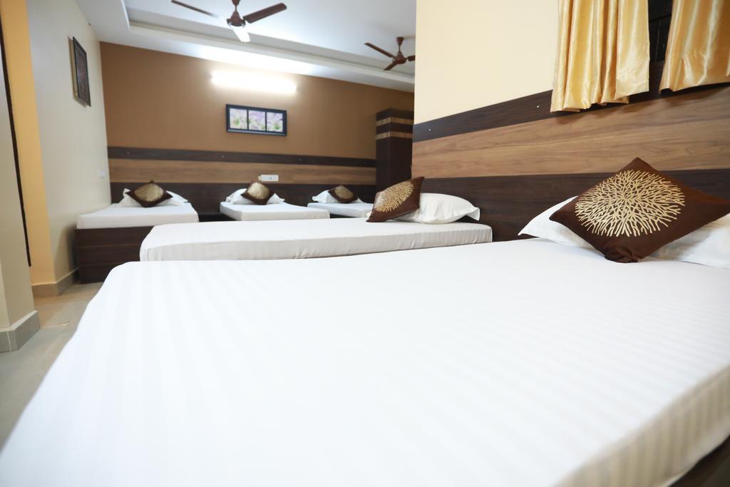 S4 Residency Hotel Csennai Kültér fotó